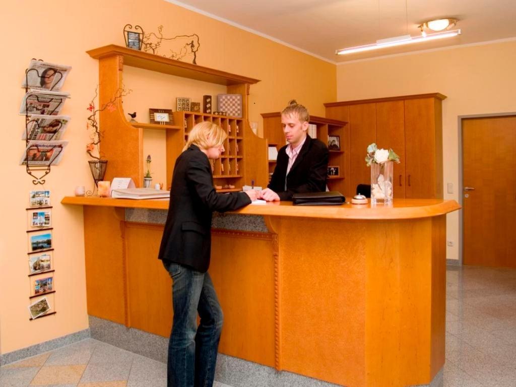Pension Zum Romer Enns Dış mekan fotoğraf